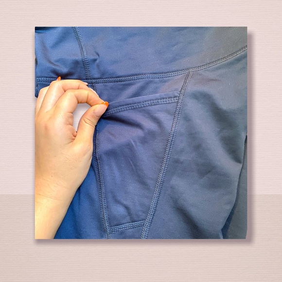 Blue leggings with pockets - Picture 3 of 8